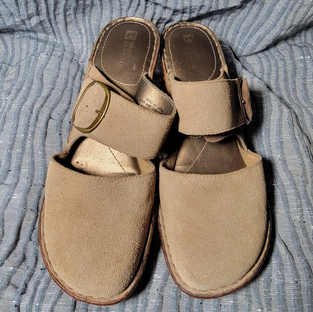 💗 White Mountain size 8.5 clog sandals with buckles in excellent condition 💗 - Picture 2 of 9